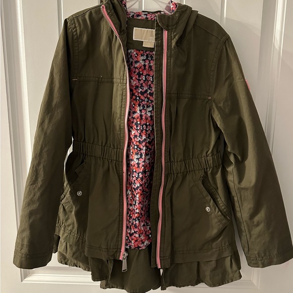 Girl’s Spring jacket. - Picture 1 of 3